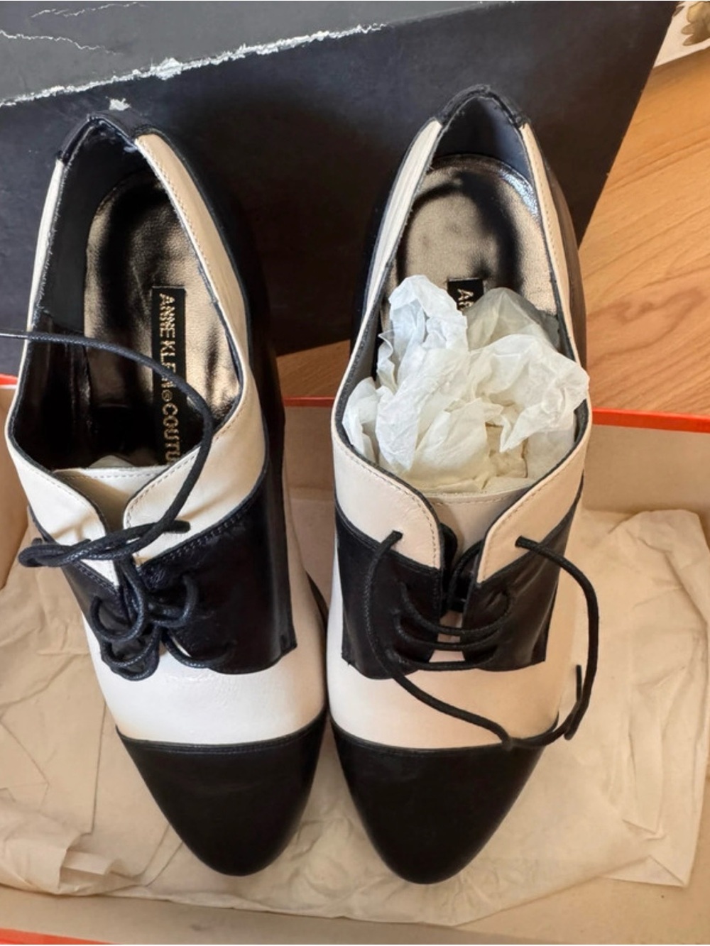 Vintage Anne Klein Black and Cream Lace-Up Heeled Oxfords